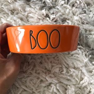 Rae Dunn Halloween orange “Boo” cat bowl